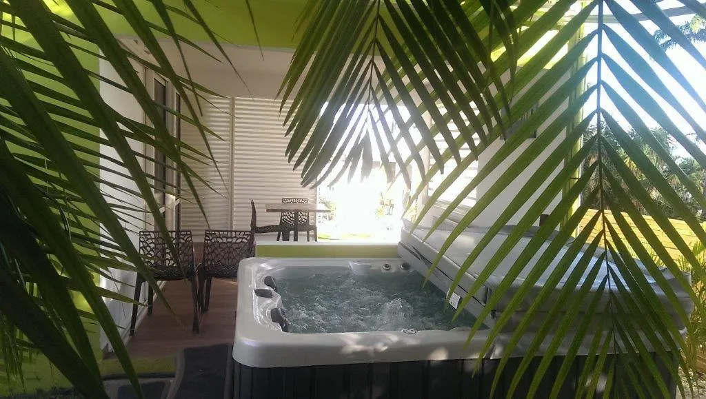Majesty Palm Holiday home Saint-Francois  Hotel