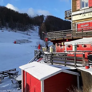 La Vallee Blanche 2*, Péone France